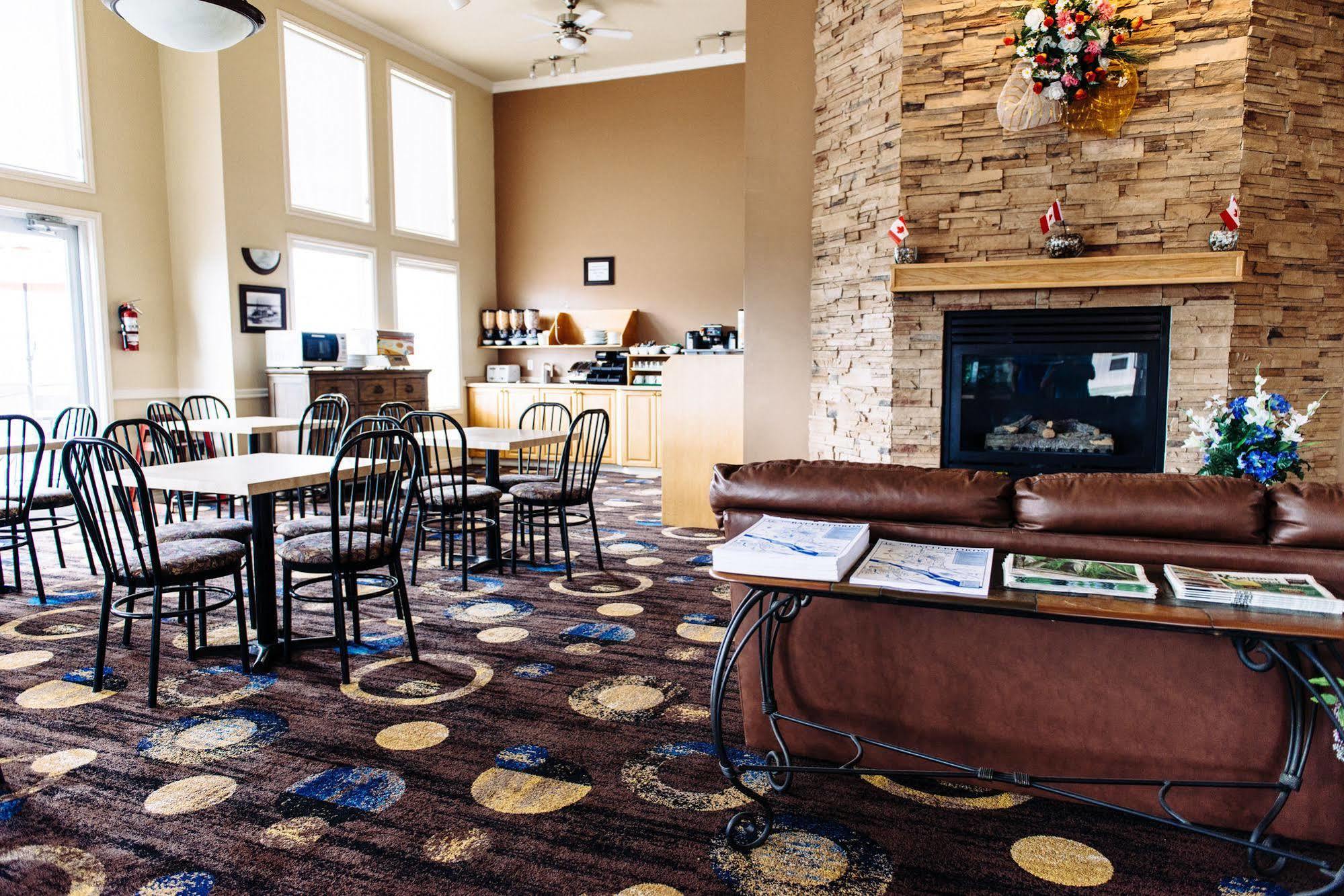 Canadian Motel North Battleford Εξωτερικό φωτογραφία