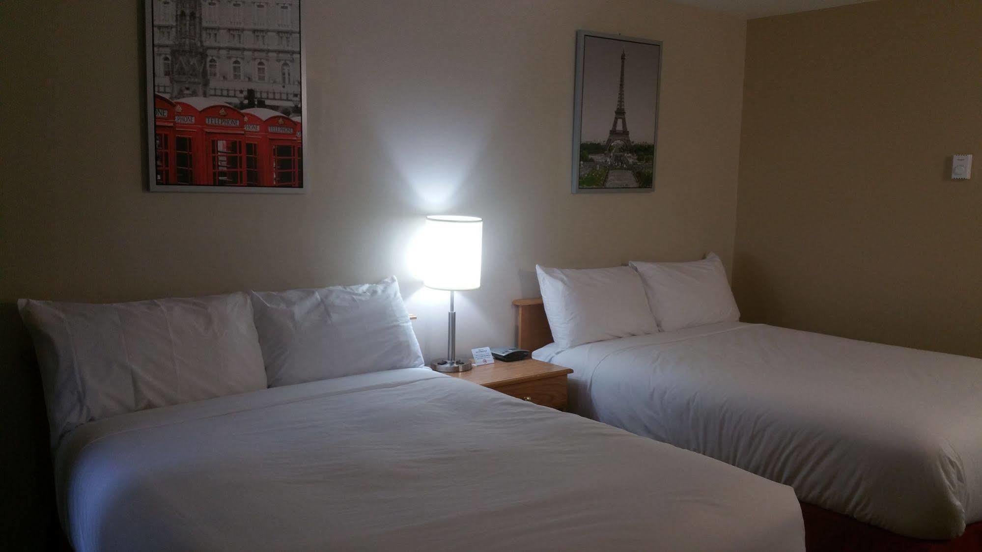 Canadian Motel North Battleford Εξωτερικό φωτογραφία
