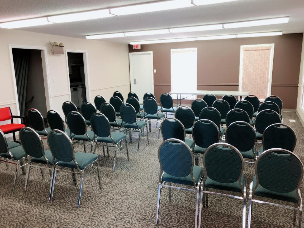 Canadian Motel North Battleford Εξωτερικό φωτογραφία