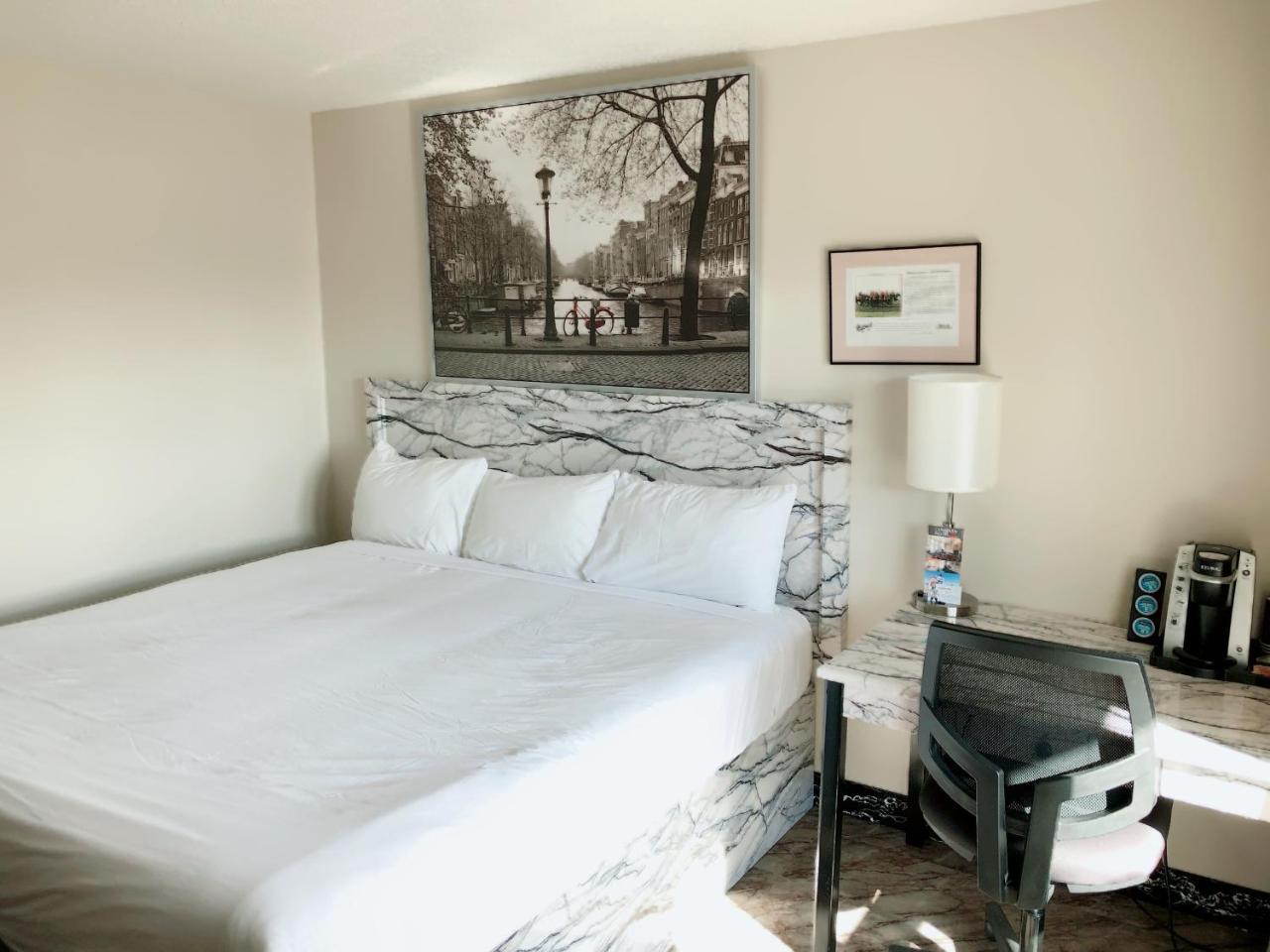 Canadian Motel North Battleford Εξωτερικό φωτογραφία