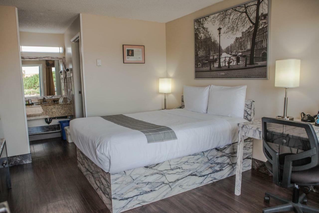 Canadian Motel North Battleford Εξωτερικό φωτογραφία