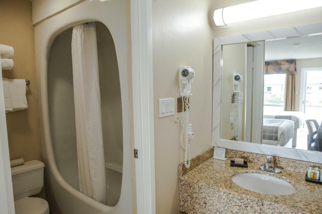 Canadian Motel North Battleford Εξωτερικό φωτογραφία