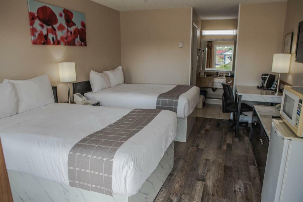 Canadian Motel North Battleford Εξωτερικό φωτογραφία
